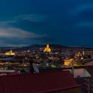 Konukevi Gomi 17, Tiflis
