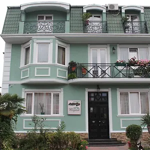 https://hotel-elegant.batumihotels.net